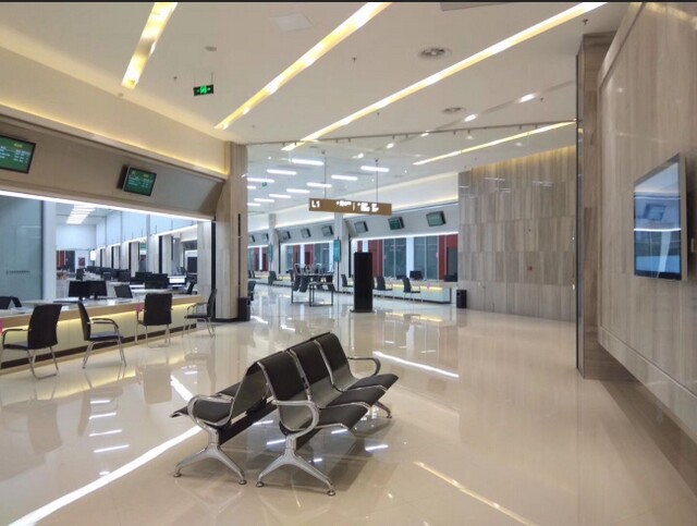 泰州興化市政務服務中心200窗口液晶叫號系統(tǒng)、PAD評價系統(tǒng)、觸摸查詢系統(tǒng)、自